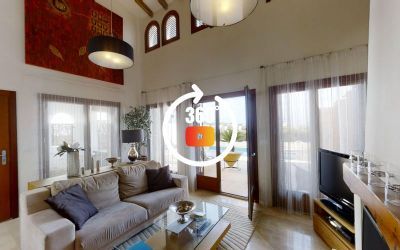 FOR SALE Luxury Front-line Golf 3 Bed Villa East-facing