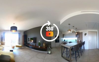 Dans une résidence neuve à l'élégance contemporaine située entre mer et collines, au coeur du quartier résidentiel des Plateaux Fleuris.
