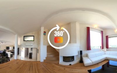 Quartier résidentiel très recherché pour cet appartement \/ Villa 3 pièces au calme absolu, à la vue panoramique dégagée et aperçu mer