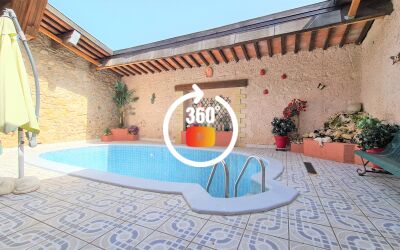 MAISON DE VILLAGE R+1 CLIMATISEE + PISICNE